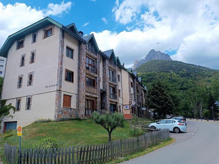 Balaitus Petfriendly - Arafita Apartamentos Sallent De Gallego Exterior photo
